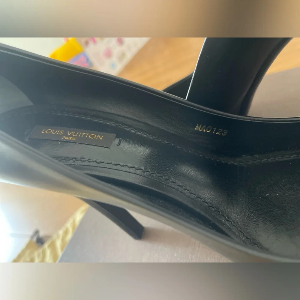 AUTHENTIC Louis Vuitton locket pumps high heels ☀️ - Picture 3 of 17